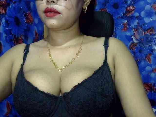 Nusrat-Mimi webcam