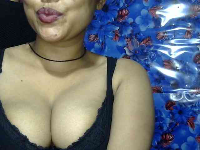 Nusrat-Mimi webcam