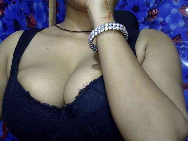 Nusrat-Mimi webcam