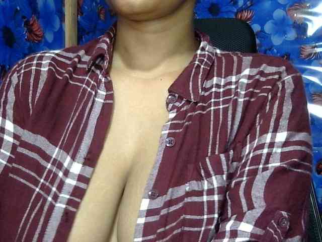 Nusrat-Mimi webcam