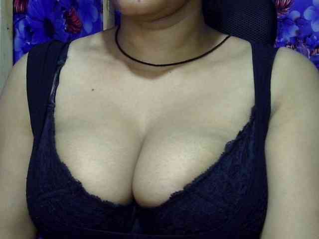 Nusrat-Mimi webcam