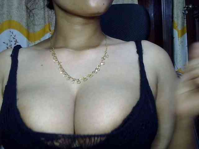Nusrat-Mimi webcam