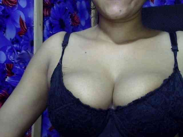 Nusrat-Mimi webcam