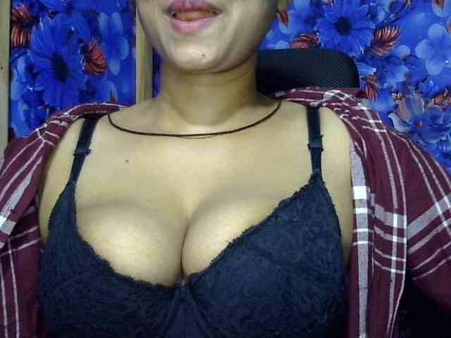 Nusrat-Mimi webcam