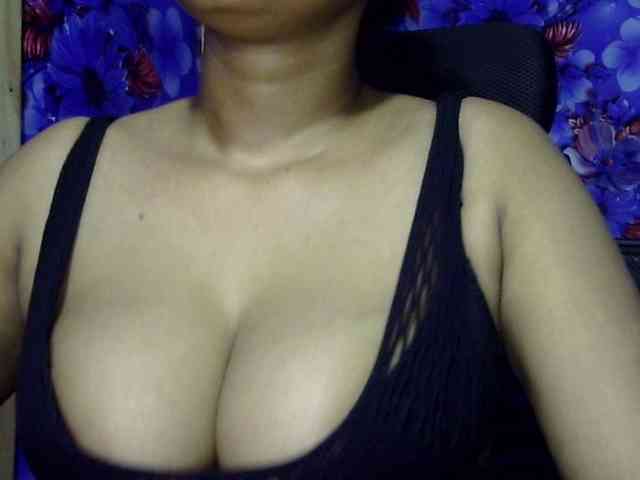 Nusrat-Mimi webcam