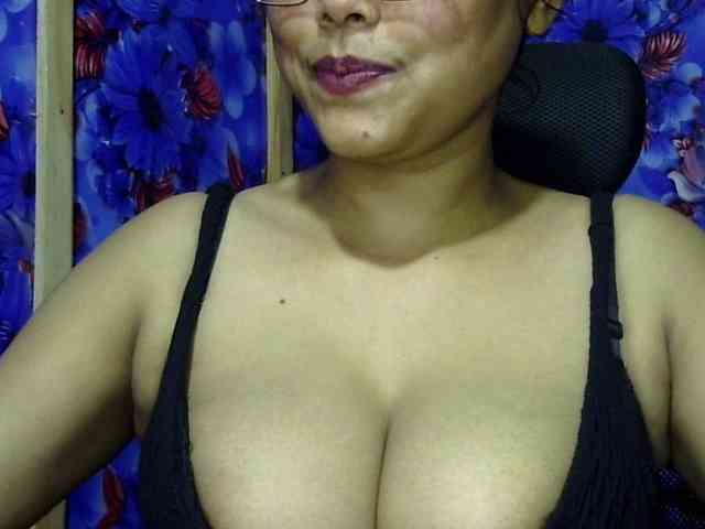 Nusrat-Mimi webcam