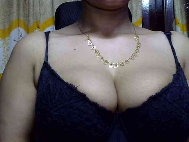 Nusrat-Mimi webcam