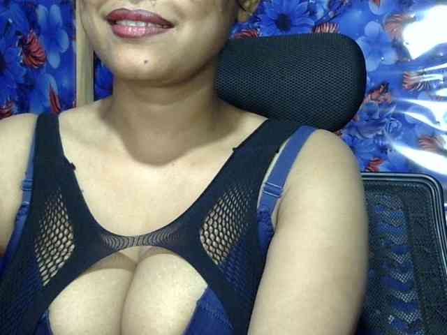 Nusrat-Mimi webcam