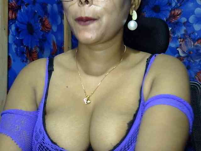 Nusrat-Mimi webcam