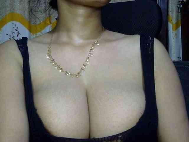 Model: Nusrat-Mimi
