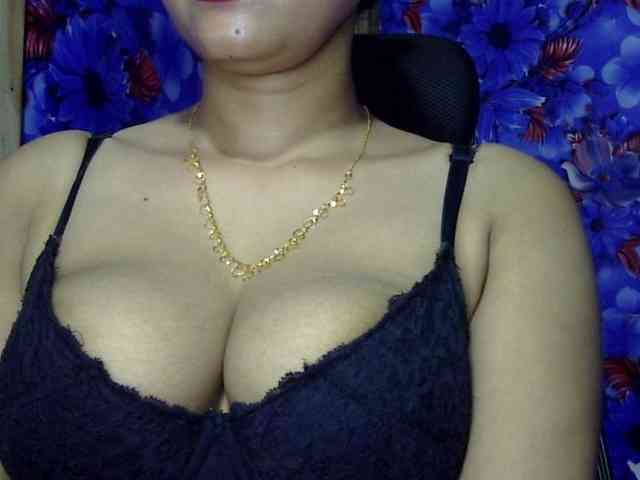 Nusrat-Mimi webcam