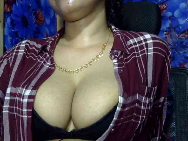 Nusrat-Mimi webcam