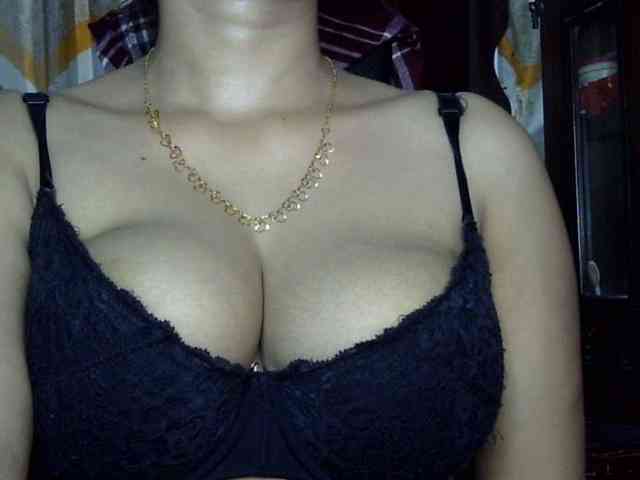 Nusrat-Mimi webcam