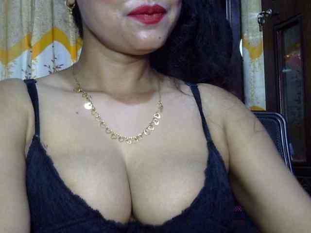 Nusrat-mimi's cam show statistics and live stream