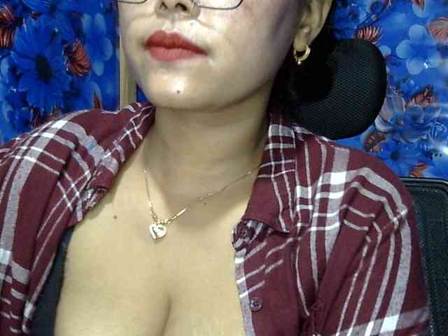 Nusrat-Mimi webcam