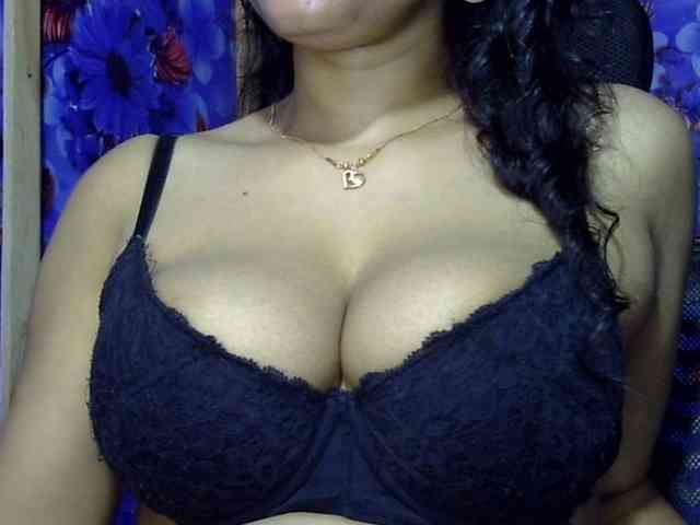 Nusrat-Mimi webcam