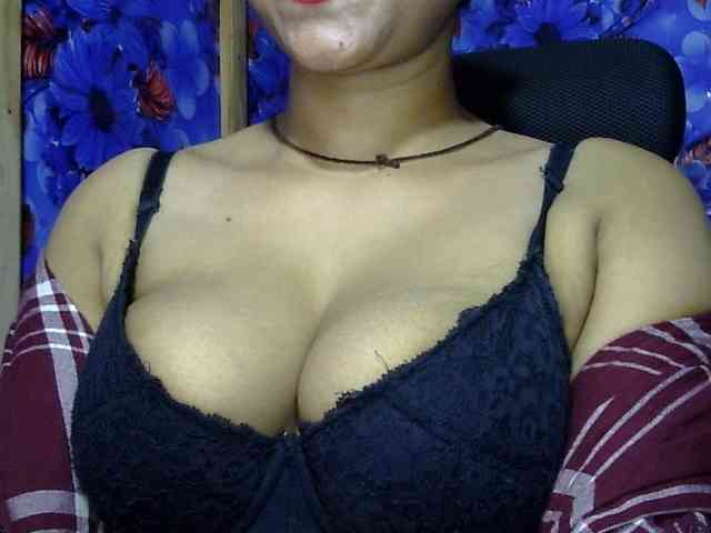 Nusrat-Mimi webcam