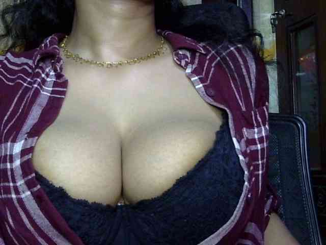 Nusrat-mimi's cam show statistics and live stream