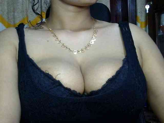 Nusrat-Mimi webcam
