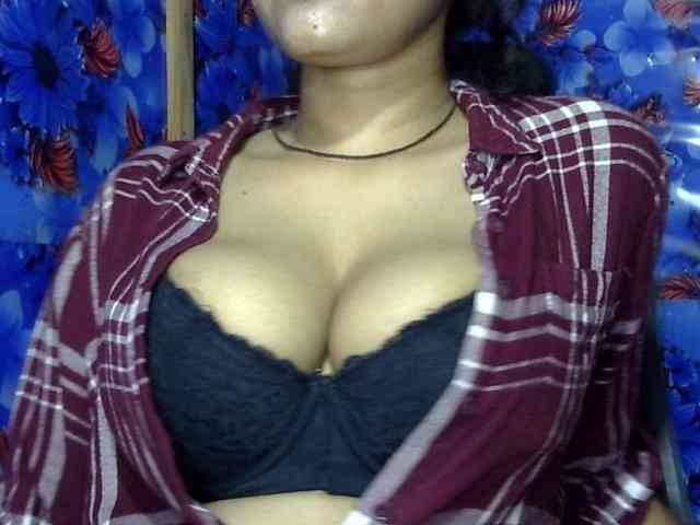 Nusrat-Mimi webcam
