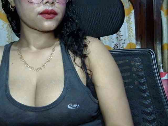 Nusrat-Mimi webcam