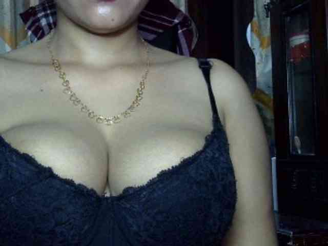 Nusrat-Mimi webcam