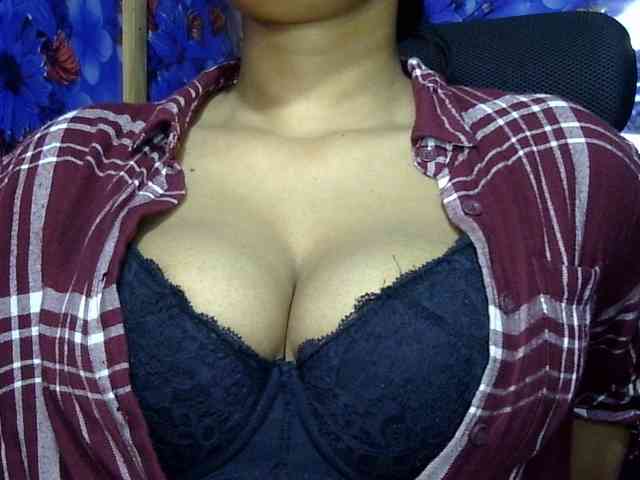 Nusrat-Mimi webcam