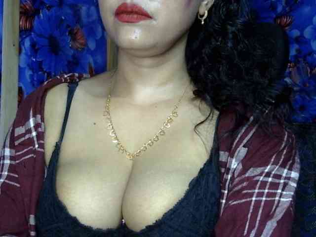 Nusrat-Mimi webcam
