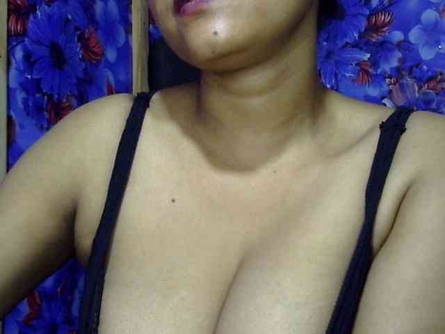 Nusrat-Mimi webcam