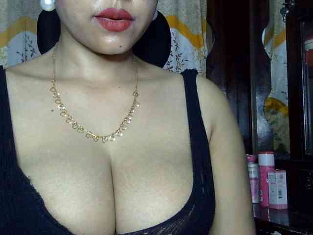 Nusrat-Mimi webcam