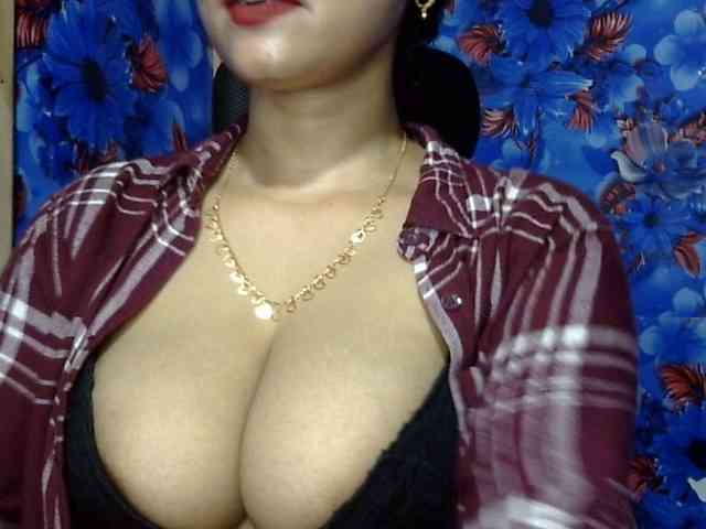 Nusrat-Mimi webcam