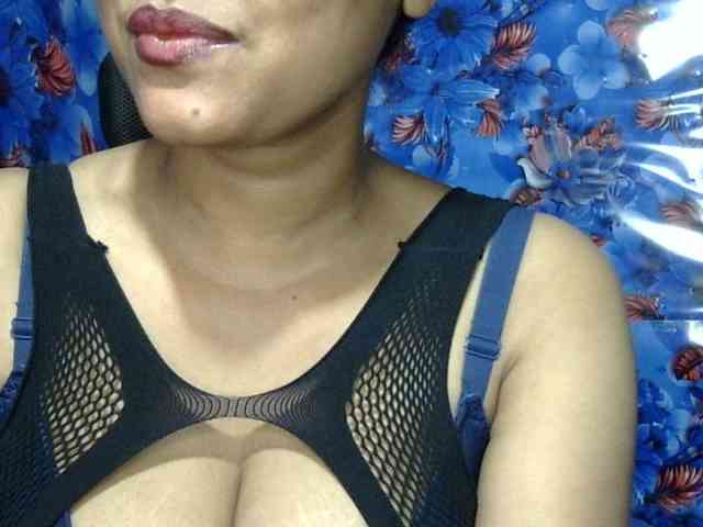 Nusrat-Mimi webcam