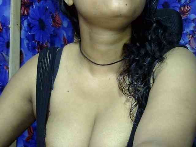 Nusrat-Mimi webcam