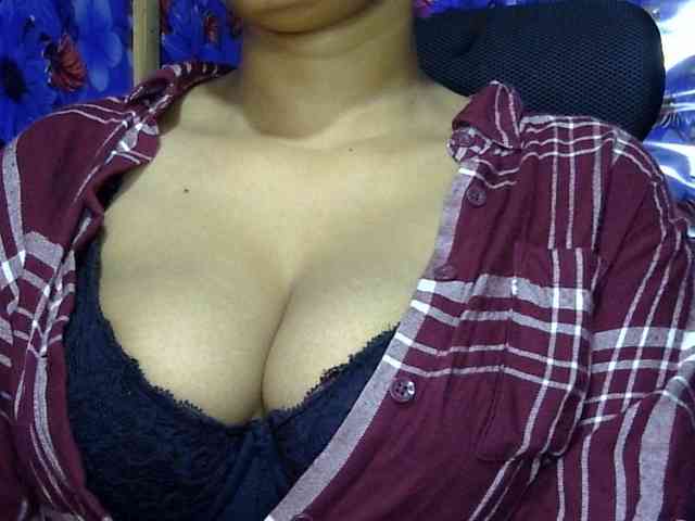 Nusrat-Mimi webcam