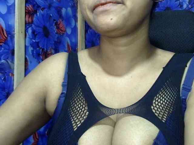 Nusrat-Mimi webcam