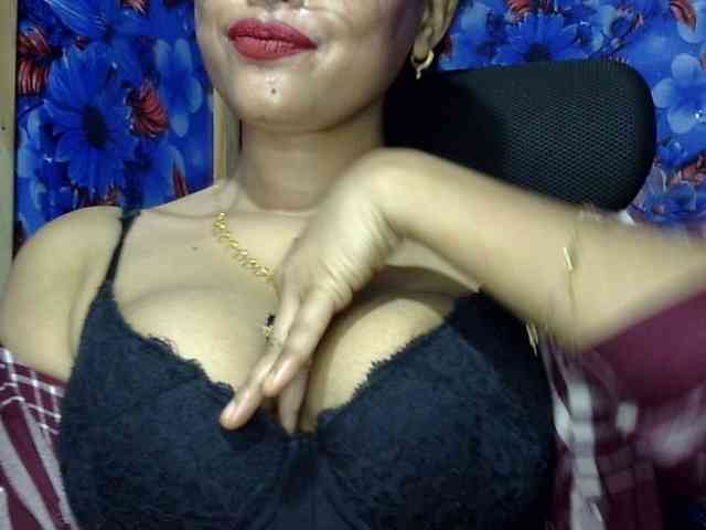 Nusrat-Mimi webcam