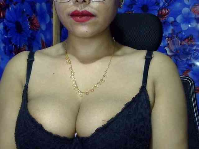 Nusrat-Mimi webcam