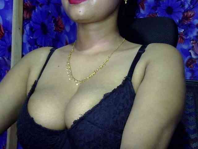 Nusrat-Mimi webcam