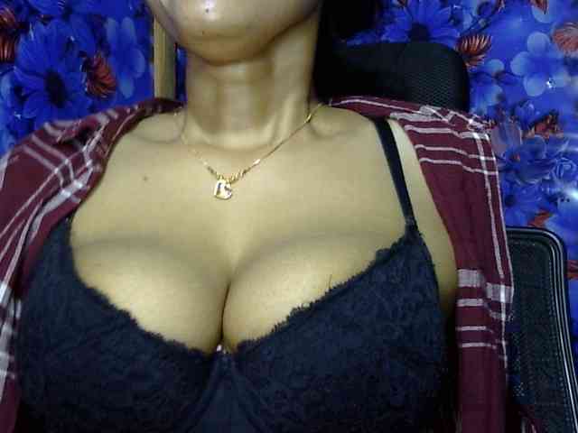 Nusrat-Mimi webcam