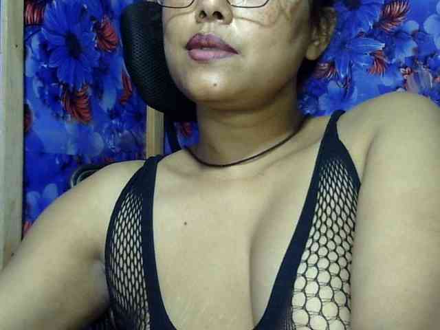 Nusrat-Mimi webcam