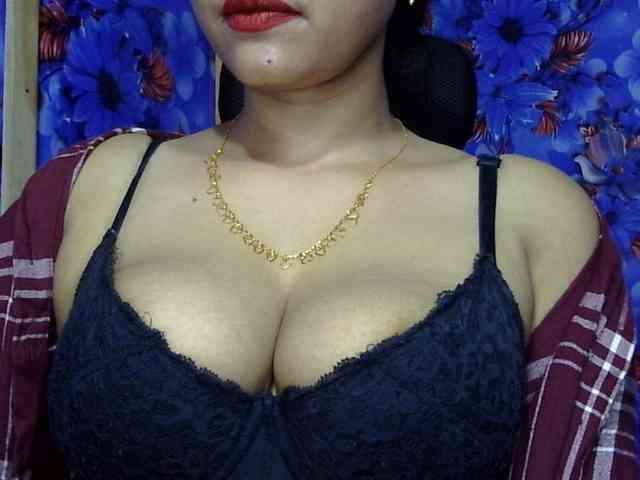 Nusrat-Mimi webcam