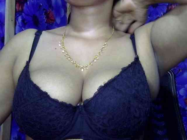 Nusrat-Mimi webcam