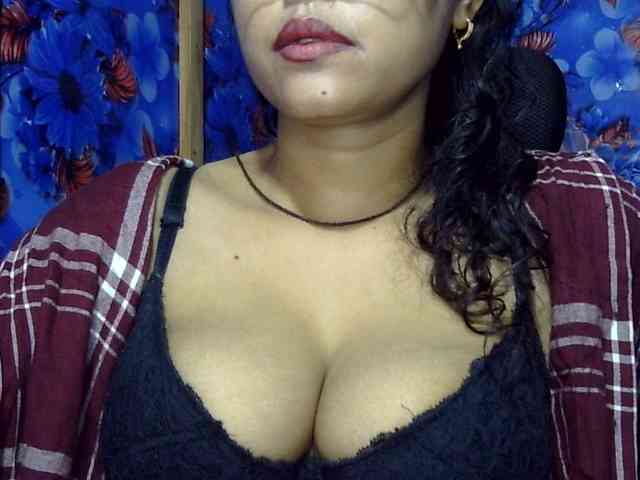Nusrat-Mimi webcam