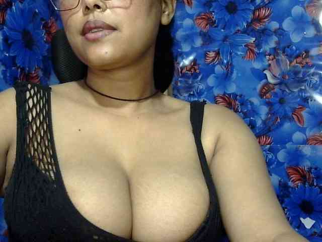 Nusrat-Mimi webcam