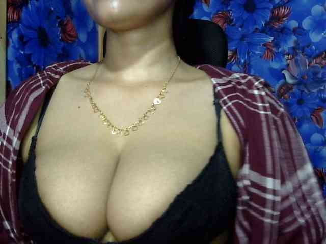 Nusrat-Mimi webcam