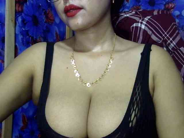 Nusrat-Mimi webcam