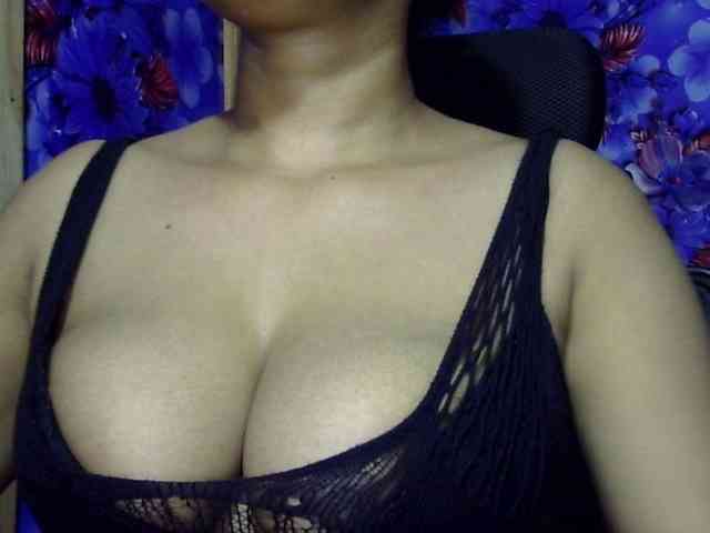 Nusrat-Mimi webcam