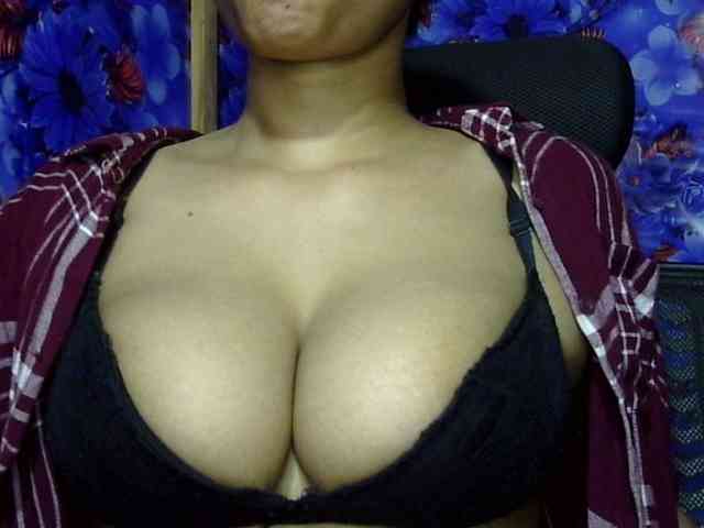 Nusrat-Mimi webcam