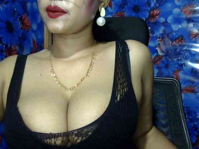 Nusrat-Mimi webcam