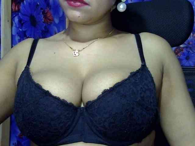 Nusrat-Mimi webcam